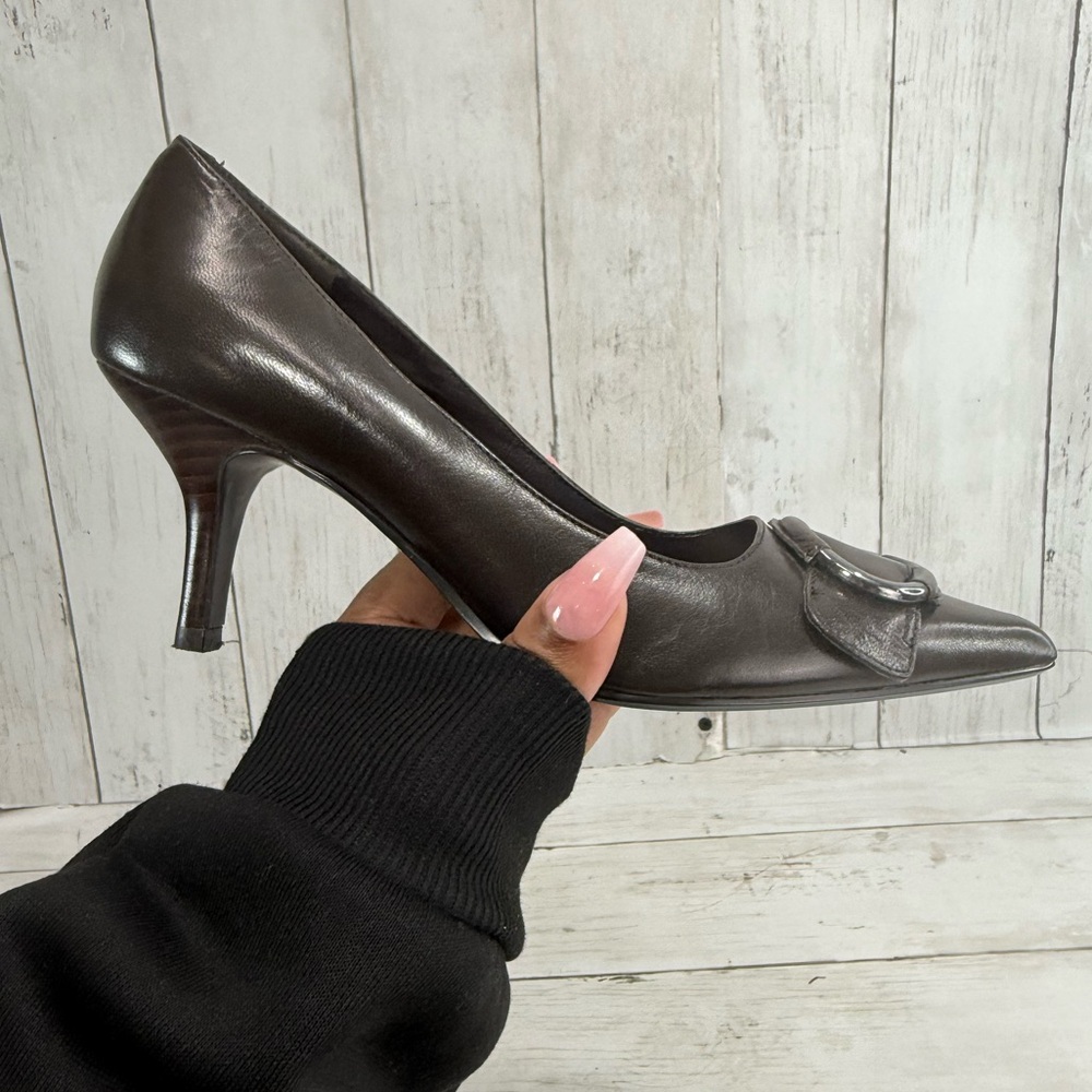 Leather Brown Women Kitten Heel Pumps Size 7M Nine West, Pointed Toe Office